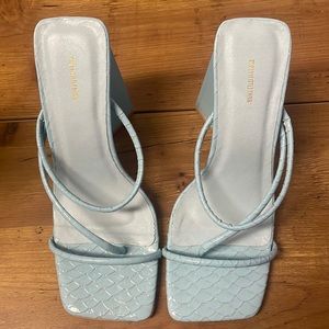 Size 9 pretty little things blue platform heels